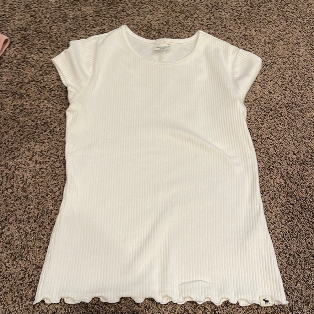 Abercrombie girls t shirt